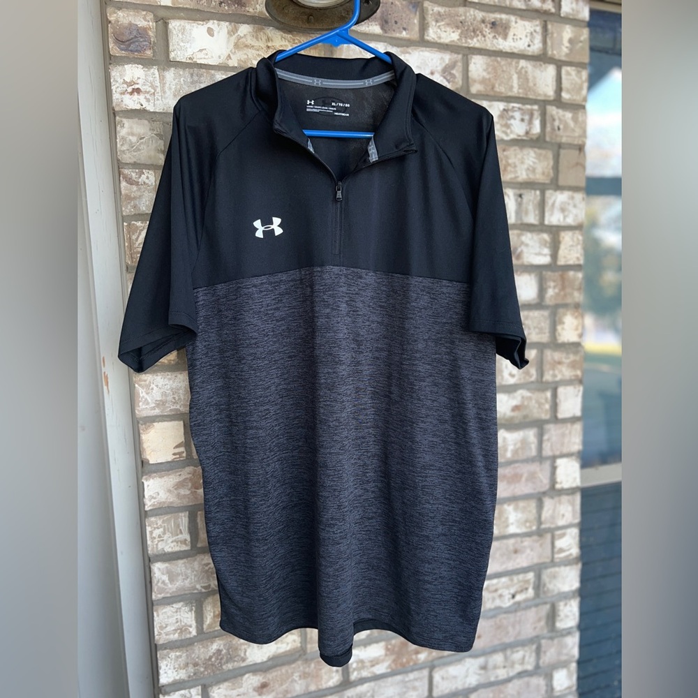 Under Armor Polo Size XL
